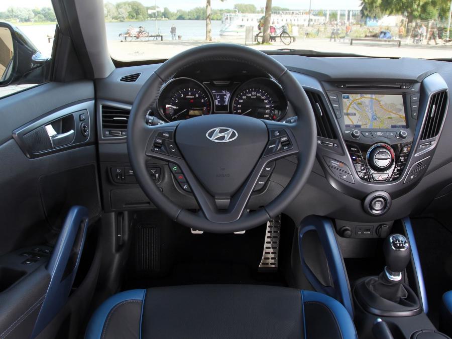  Hyundai Veloster Turbo 2012 года  (фото 32 из 244)